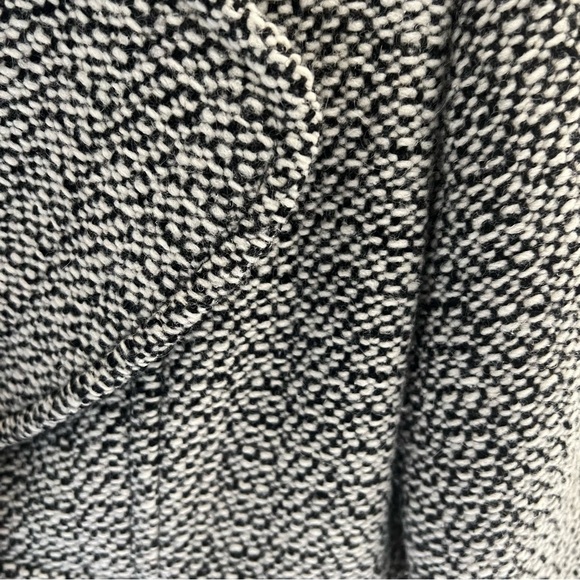 Marvin women’s black and white tweed blazer. Size medium. - Picture 4 of 4